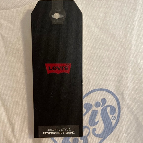 Levi’s Blue Heart Tee - Picture 4 of 4